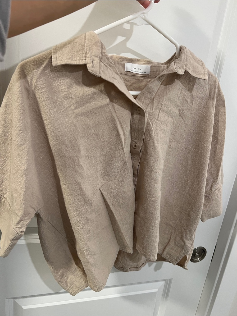 OAK + FORT Short-Sleeve Button-Up Shirt in Beige